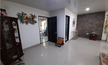 Casa de dos pisos más terraza en venta Barrio El Bosque Palmira Valle