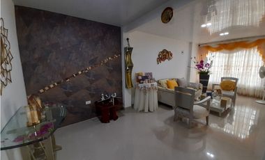 Casa de dos pisos más terraza en venta Barrio El Bosque Palmira Valle