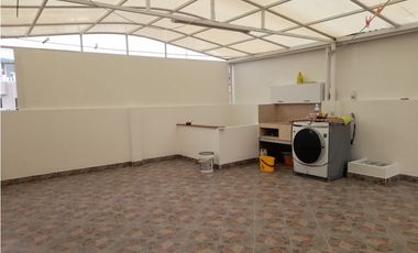 Casa de dos pisos más terraza en venta Barrio El Bosque Palmira Valle