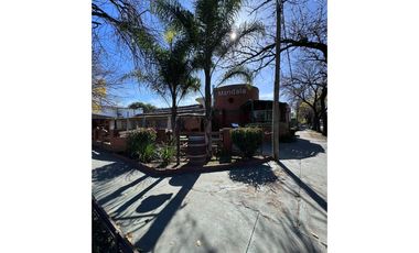 Única esquina comercial