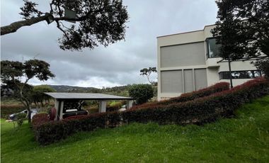 Vendo linda casa campestre con zona verde  y  espectacular vista