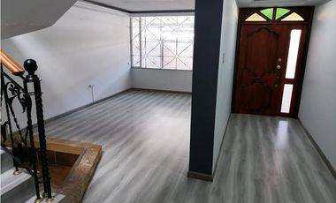 SE ARRIENDA CASA PASADENA