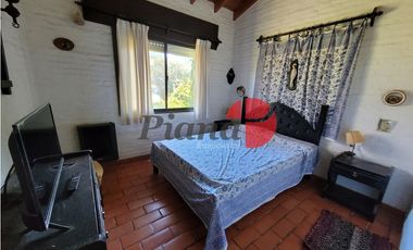 Casa en Zona Iglesia - Solida Construcción - Proxima al Mar -