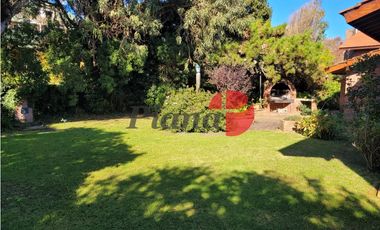 Casa en Zona Iglesia - Solida Construcción - Proxima al Mar -