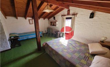 Casa en Zona Iglesia - Solida Construcción - Proxima al Mar -