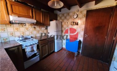 Casa en Zona Iglesia - Solida Construcción - Proxima al Mar -