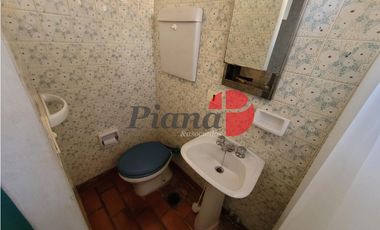 Casa en Zona Iglesia - Solida Construcción - Proxima al Mar -