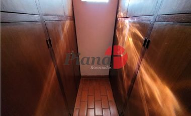 Casa en Zona Iglesia - Solida Construcción - Proxima al Mar -