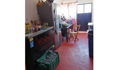 Casa en VENTA con LOCAL comercial, en col. La Isla San Cristobal de las casas.