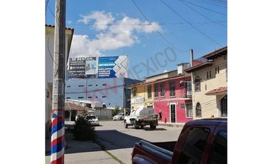 Casa en VENTA con LOCAL comercial, en col. La Isla San Cristobal de las casas.