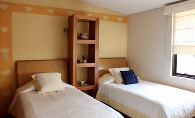 SE VENDE CASA EN CONDOMINIO EN AMPLIACION MIGUEL HIDALGO.