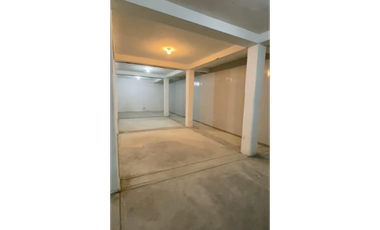 Venta de excelente casa renta con bodega y vivienda centro