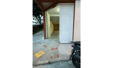 Venta de excelente casa renta con bodega y vivienda centro