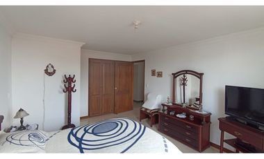 VENTA AMPLIO APARTAMENTO SECTOR PINARES PEREIRA