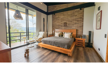Venta de Casa Campestre en Parcelación El Retiro