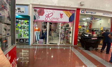PLAZA CAMELINAS DOBLE LOCAL COMERCIAL EN VENTA CON 2 ACCESOS FRENTE A AURRERÁ