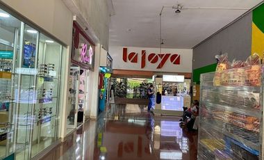 PLAZA CAMELINAS DOBLE LOCAL COMERCIAL EN VENTA CON 2 ACCESOS FRENTE A AURRERÁ