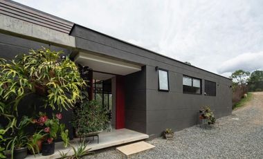 VENTA HERMOSA CASA CAMPESTRE EN EL RETIRO