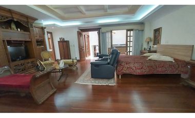 Vendo hermosa casa campestre cerca al Castillo, el poblado