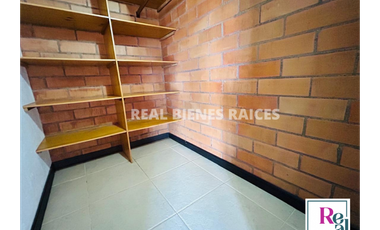 VENDO CASA ESQUINERA EN UNIDAD CERRADA EN LA CEJA - ANTIOQUIA