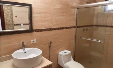 Se vende casa en Urbanización Llanos de Curundú I Ancón (MFV)