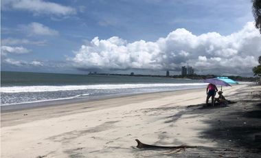 Venta: Lote en segunda línea de playa en Nueva Gorgona