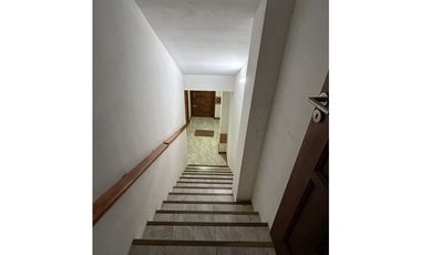 Galpón con chalet en Planta Alta