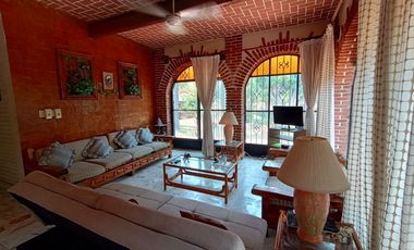 CASA RUSTICA, ESTILO COLONIAL