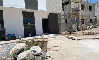 TOWN HOUSE  EN VENTA EN CORDOBESA SECTOR SENDEROS