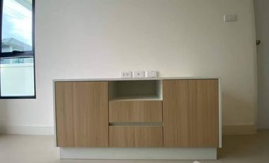4 Bedroom Townhouse for sale at Sena Ville Lumlukka-Khlong 6