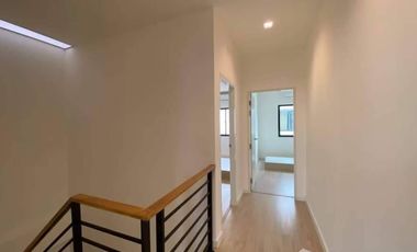 4 Bedroom Townhouse for sale at Sena Ville Lumlukka-Khlong 6