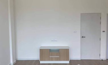 4 Bedroom Townhouse for sale at Sena Ville Lumlukka-Khlong 6