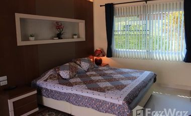 Reduced price - 12 Room Villa With 8 x 4 mtr Private Pool