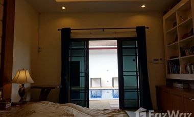 Reduced price - 12 Room Villa With 8 x 4 mtr Private Pool