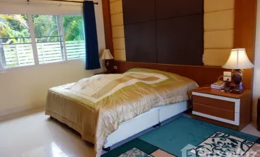 Reduced price - 12 Room Villa With 8 x 4 mtr Private Pool