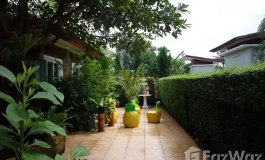Reduced price - 12 Room Villa With 8 x 4 mtr Private Pool