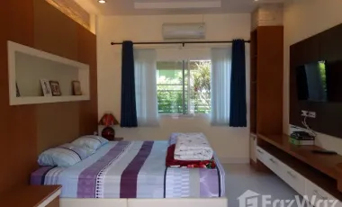 Reduced price - 12 Room Villa With 8 x 4 mtr Private Pool
