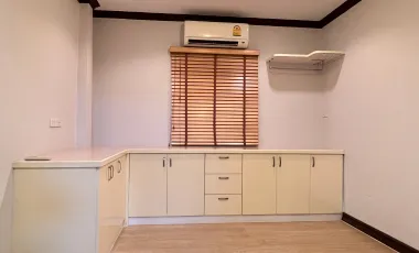 5 Bedroom House for sale at Niran Hil Village