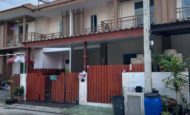 4 Bedroom Townhouse for sale at I Leaf Town Lumlukka Klong 3