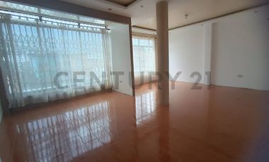 Venta Casa de 5 Dormitorios en Sur de Guayaquil, KariG