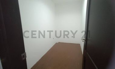 Venta Casa de 5 Dormitorios en Sur de Guayaquil, KariG