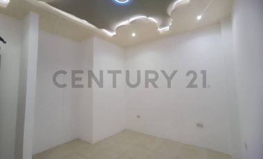 Venta Casa de 5 Dormitorios en Sur de Guayaquil, KariG