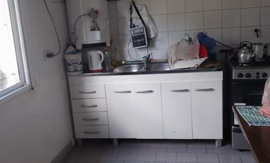 Casaquinta sobre 27.500 m2 en Ingeniero Allan, Varela