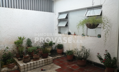 CASA-LOCAL en VENTA en Cúcuta Barrio Blanco