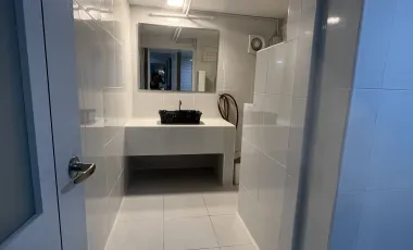 1 Bedroom Condo for sale at Sima Nakorn Condominium