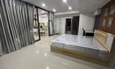 1 Bedroom Condo for sale at Sima Nakorn Condominium