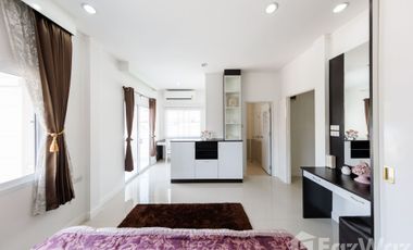 3 Bedroom Townhouse for sale at Yu Charoen 5