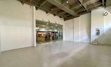 ARRIENDO de LOCALES en SABANETA