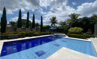 Hermosa finca amoblada de 2.900m2 en venta Rozo Palmira Valle Colombia