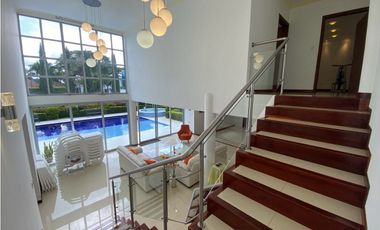 Hermosa finca amoblada de 2.900m2 en venta Rozo Palmira Valle Colombia